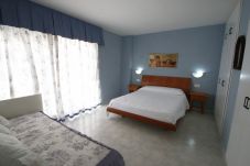 Apartamento en Miami Playa - Urb. Parque de Mont-roig