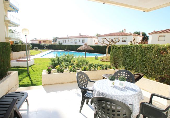 Apartamento en Miami Playa - Miami Platja