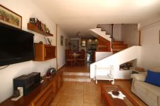 Casa en Miami Playa - Urb. Parque de Mont-roig