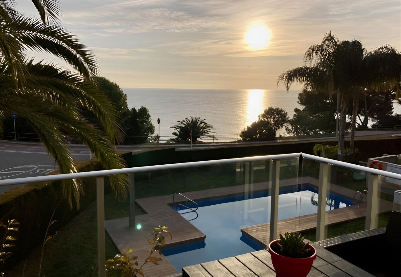 Apartamento en Miami Playa - Miami Platja