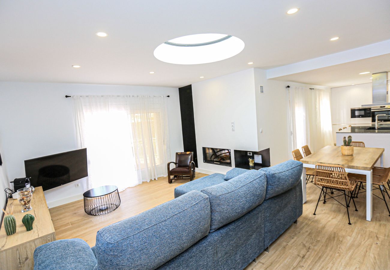 Вилла на Камбрильс - VILLA ACACIAS Вилла на Камбрильс - VILLA ACACIAS